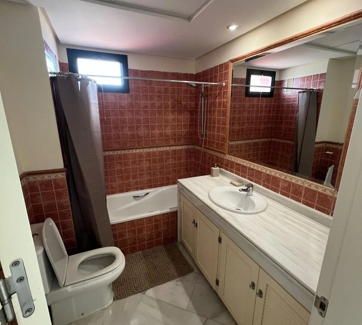 Seaview 2 Beds, La Colina Duquesa Apartman Manilva